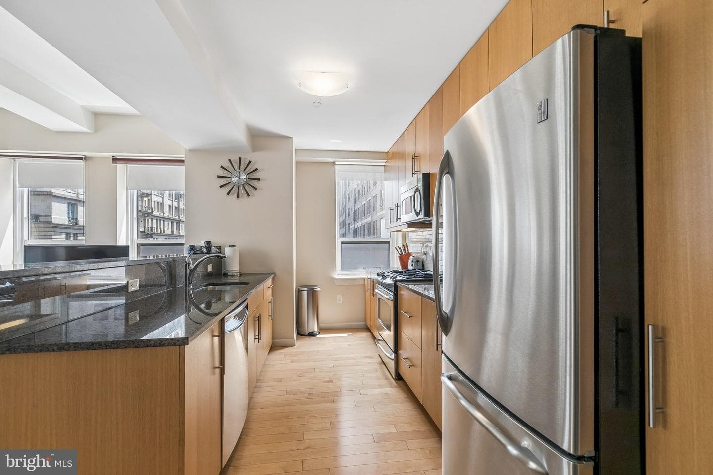 1425 Locust St # 14A photo 9