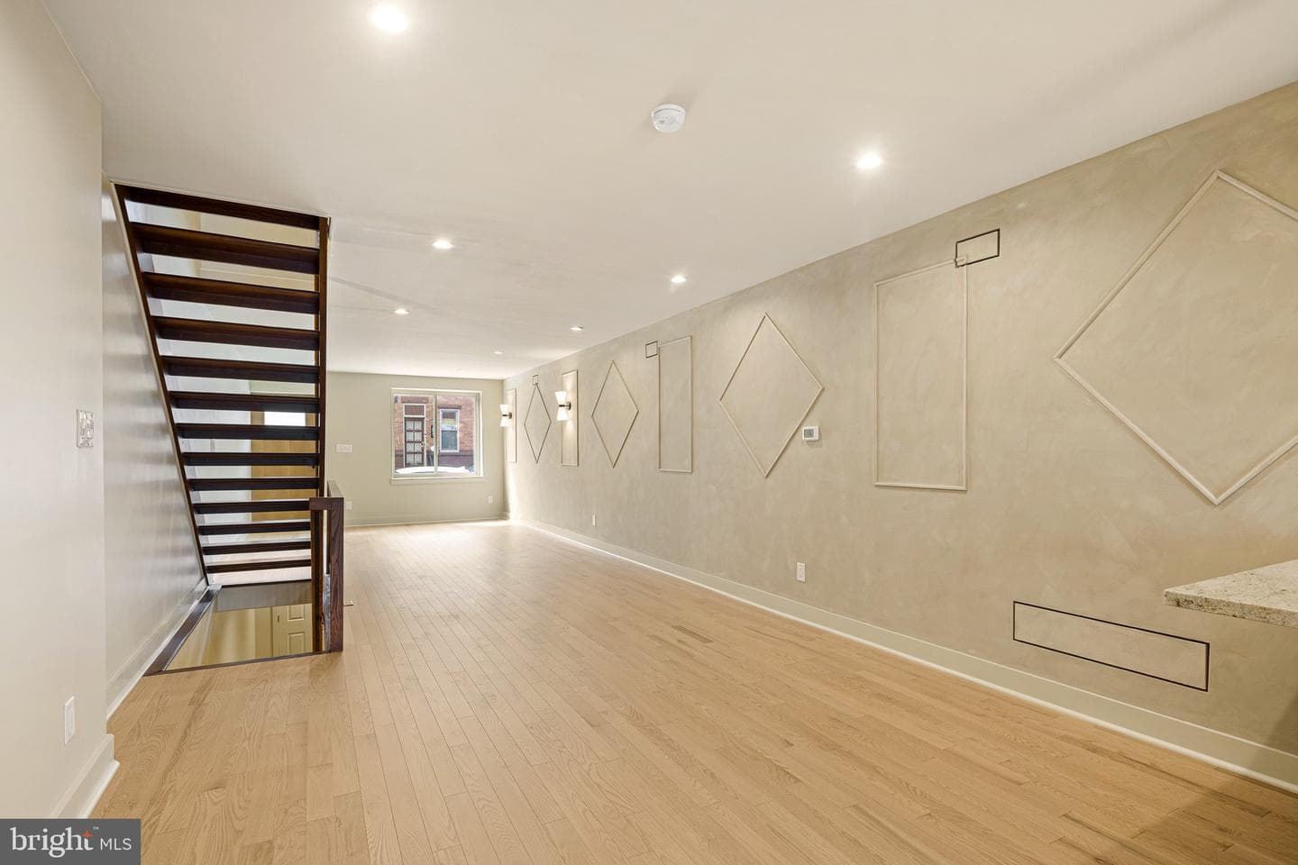 2824 Gaul Street photo 6