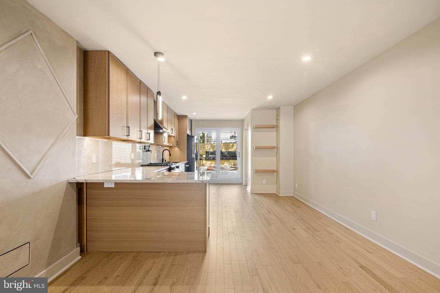 2824 Gaul Street photo 7