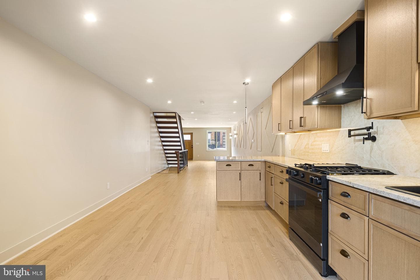 2824 Gaul Street photo 8