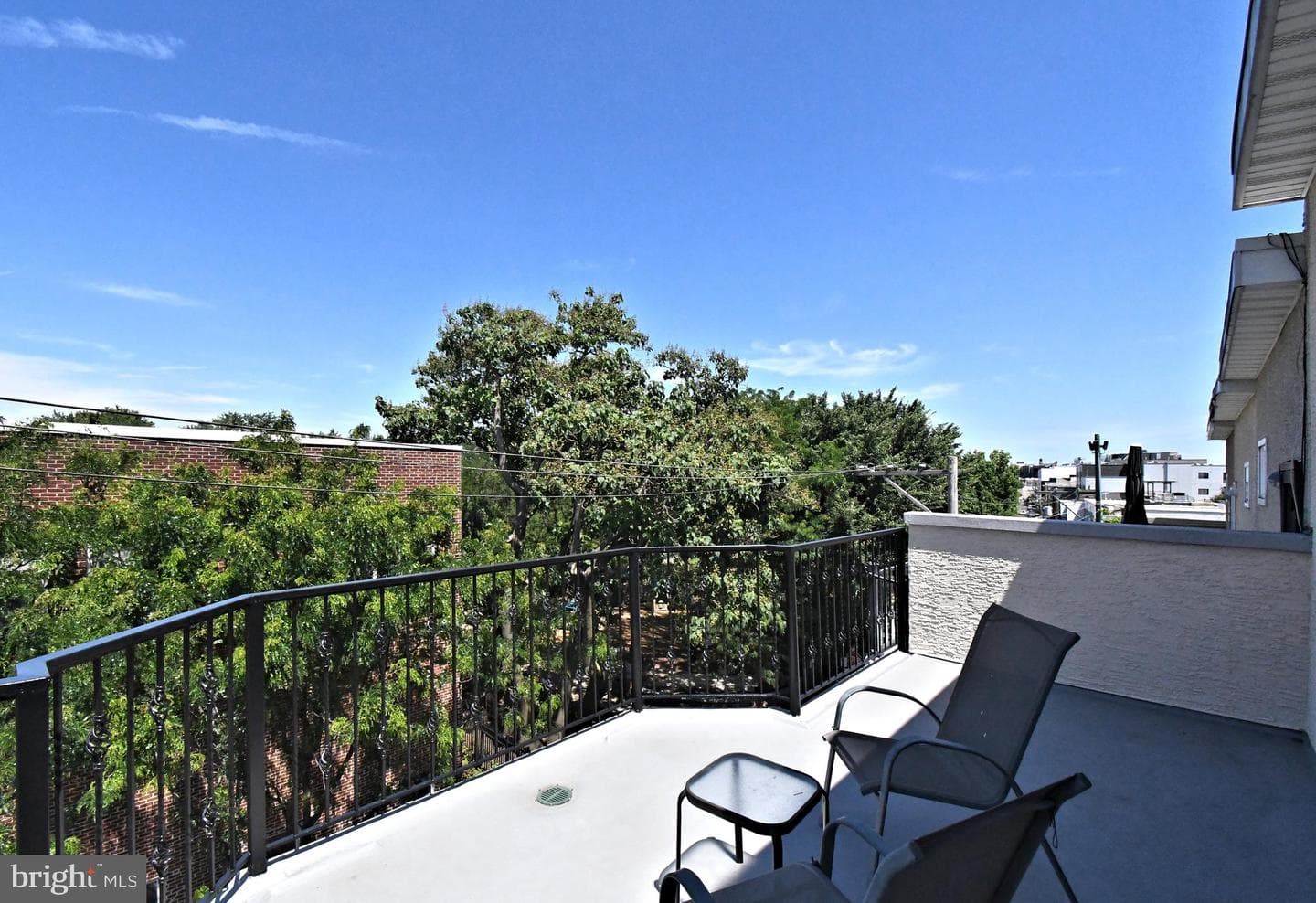 919 N American Street photo 41