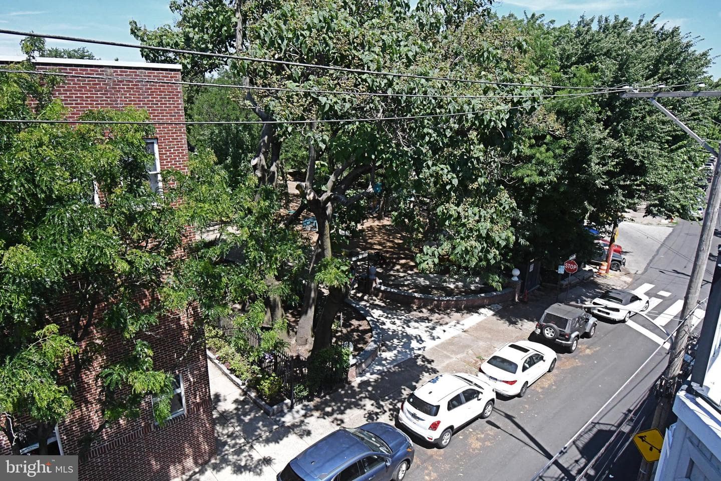 919 N American Street photo 42