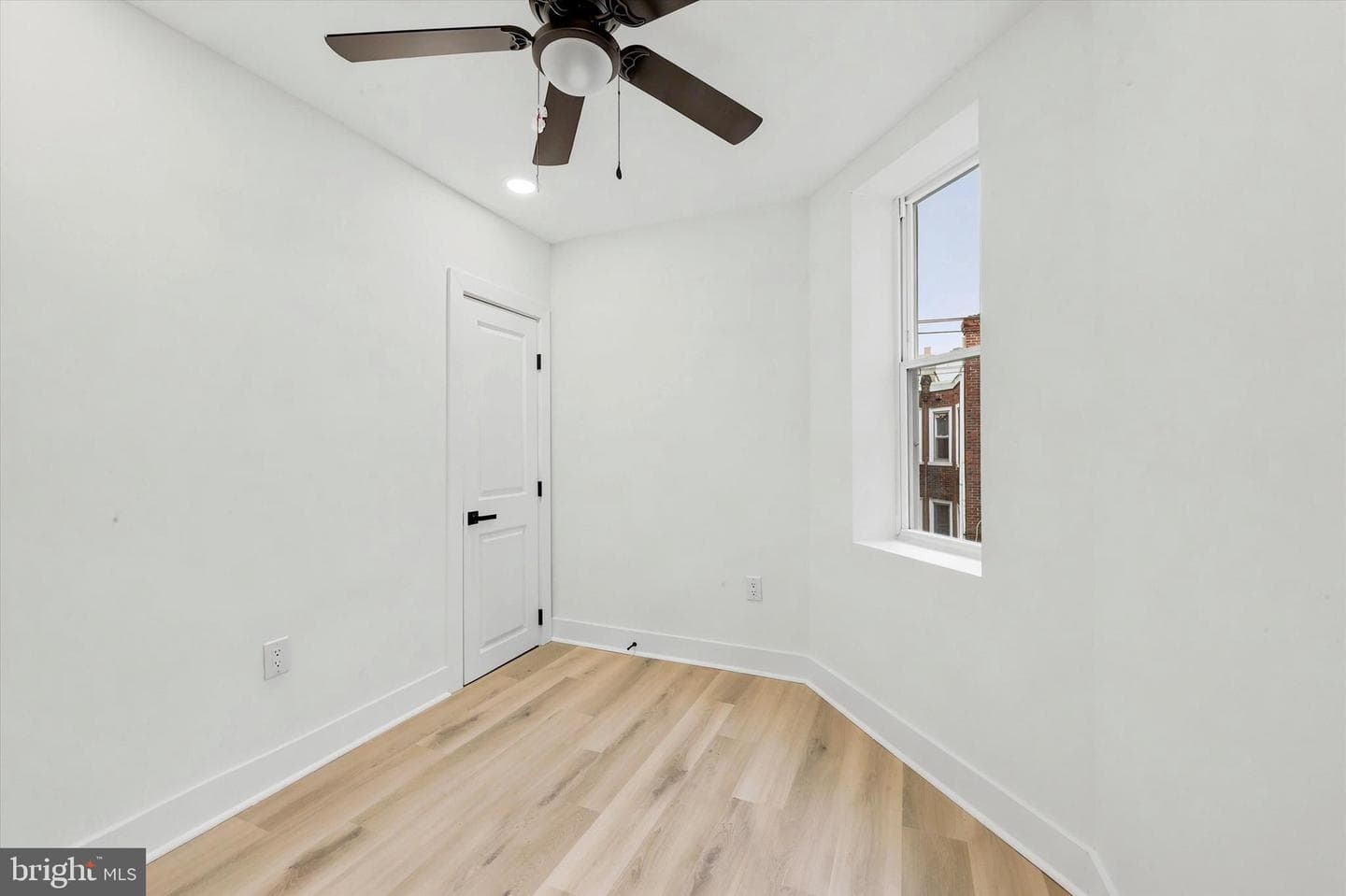 5751 Rodman Street photo 15