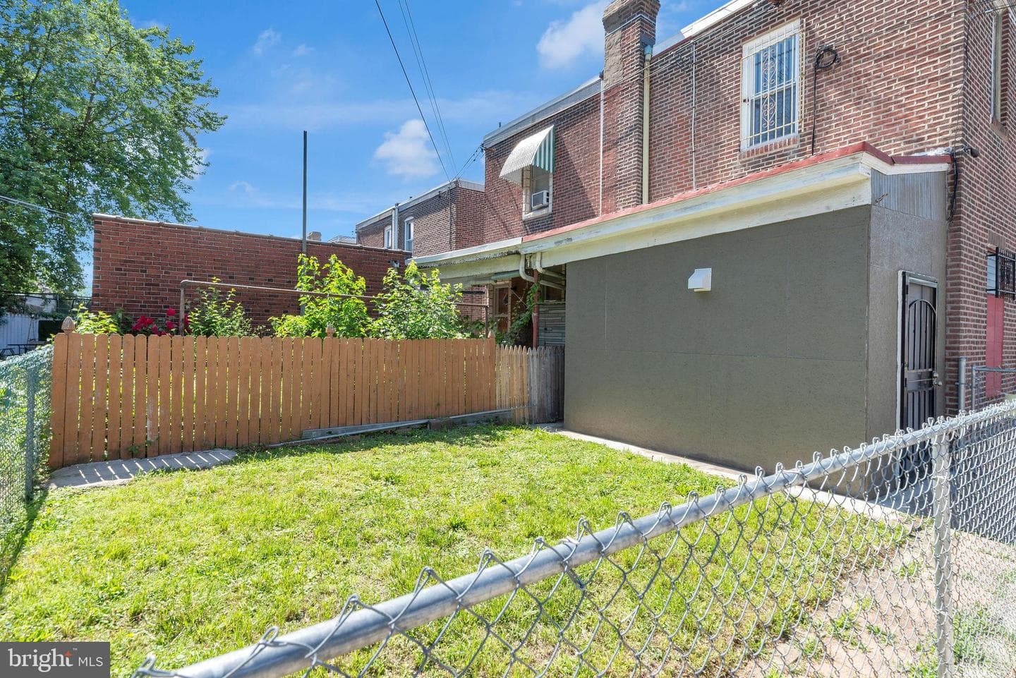 5037 Ditman Street photo 4