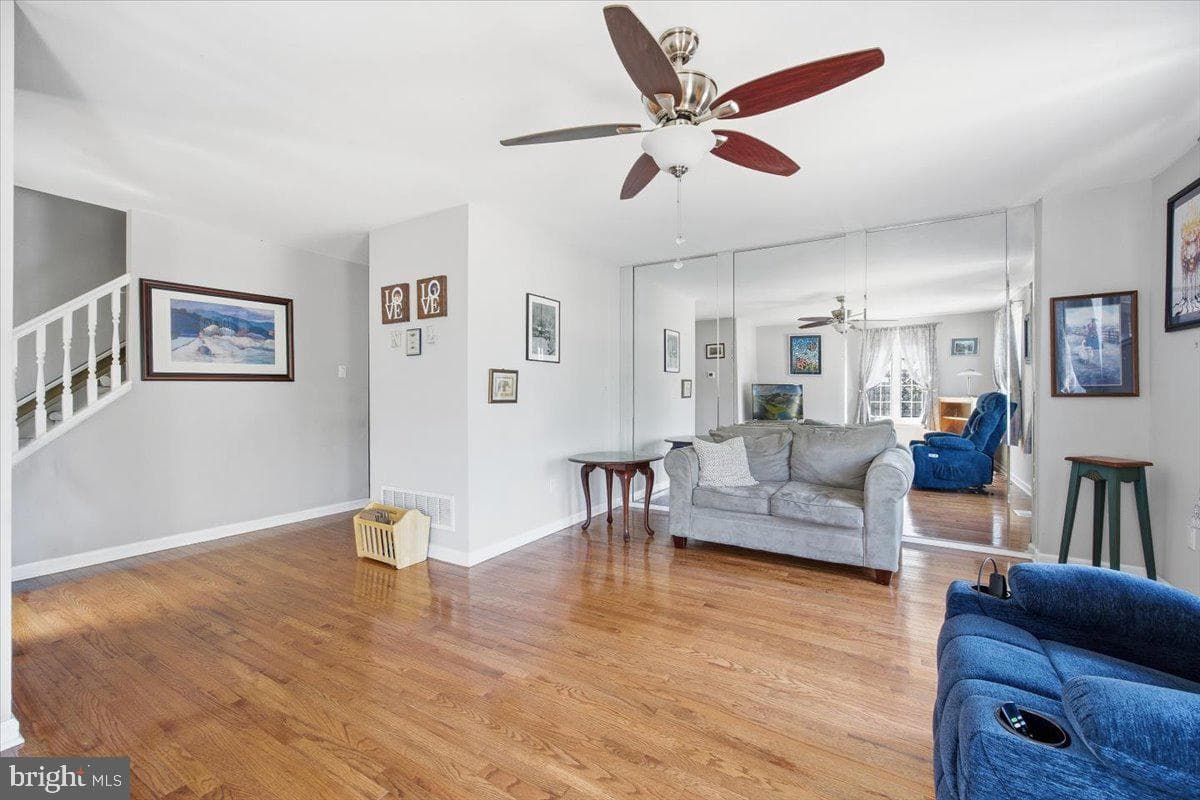 10882 Knights Rd photo 7