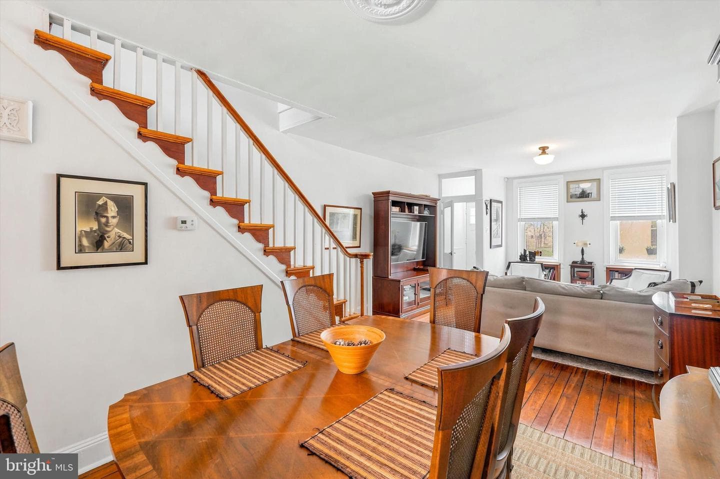 227 Watkins St photo 6