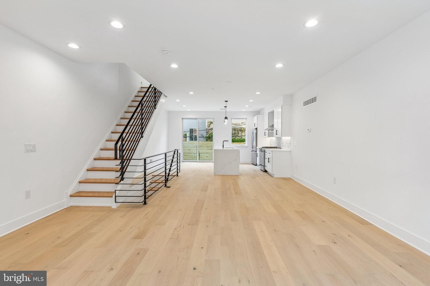 1342 S Bouvier Street photo 13