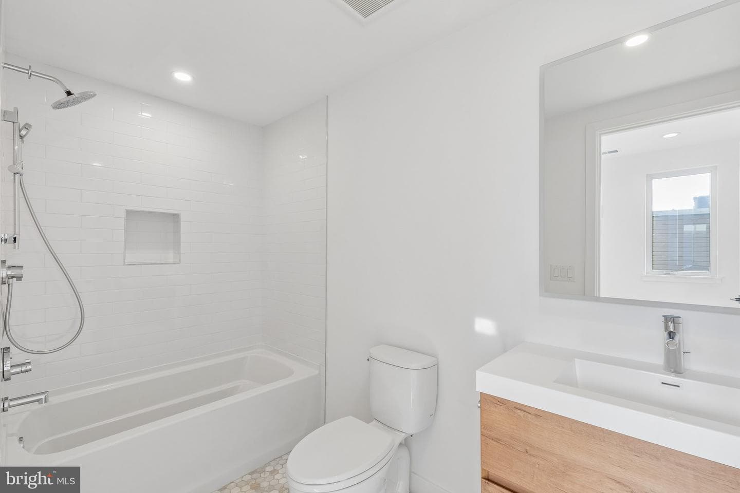 1342 S Bouvier Street photo 21
