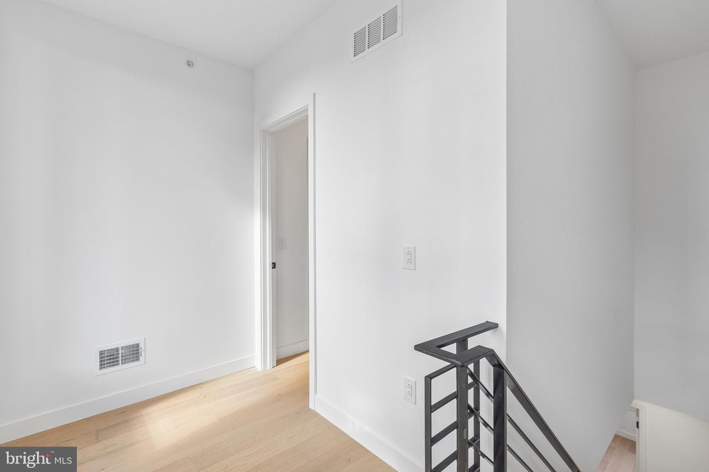 1342 S Bouvier Street photo 22