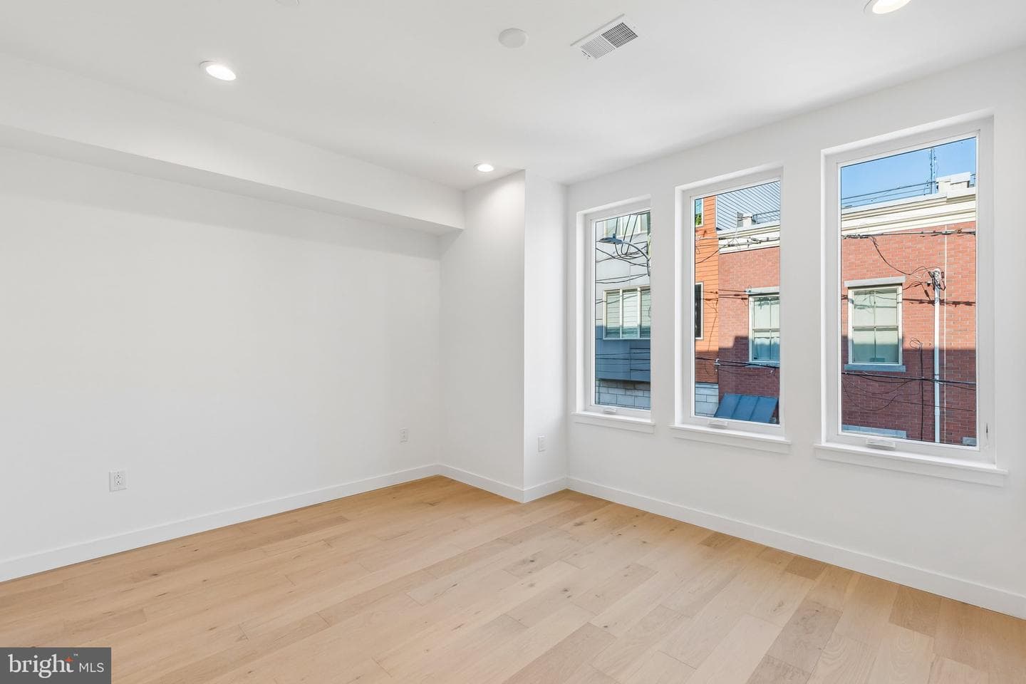 1342 S Bouvier Street photo 29