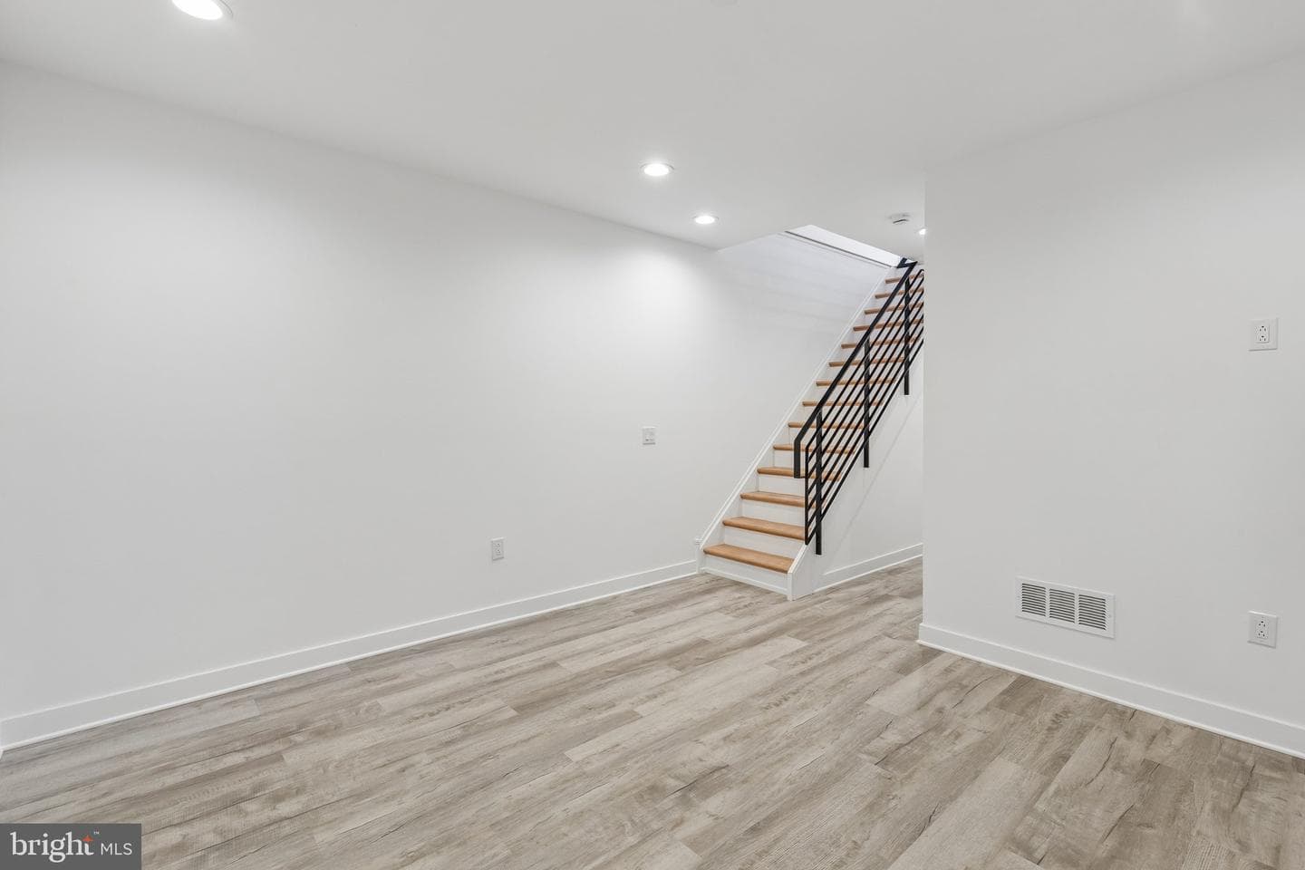 1342 S Bouvier Street photo 41