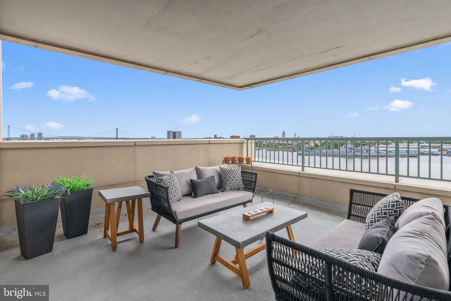 717 S Columbus Boulevard #1416 photo 10