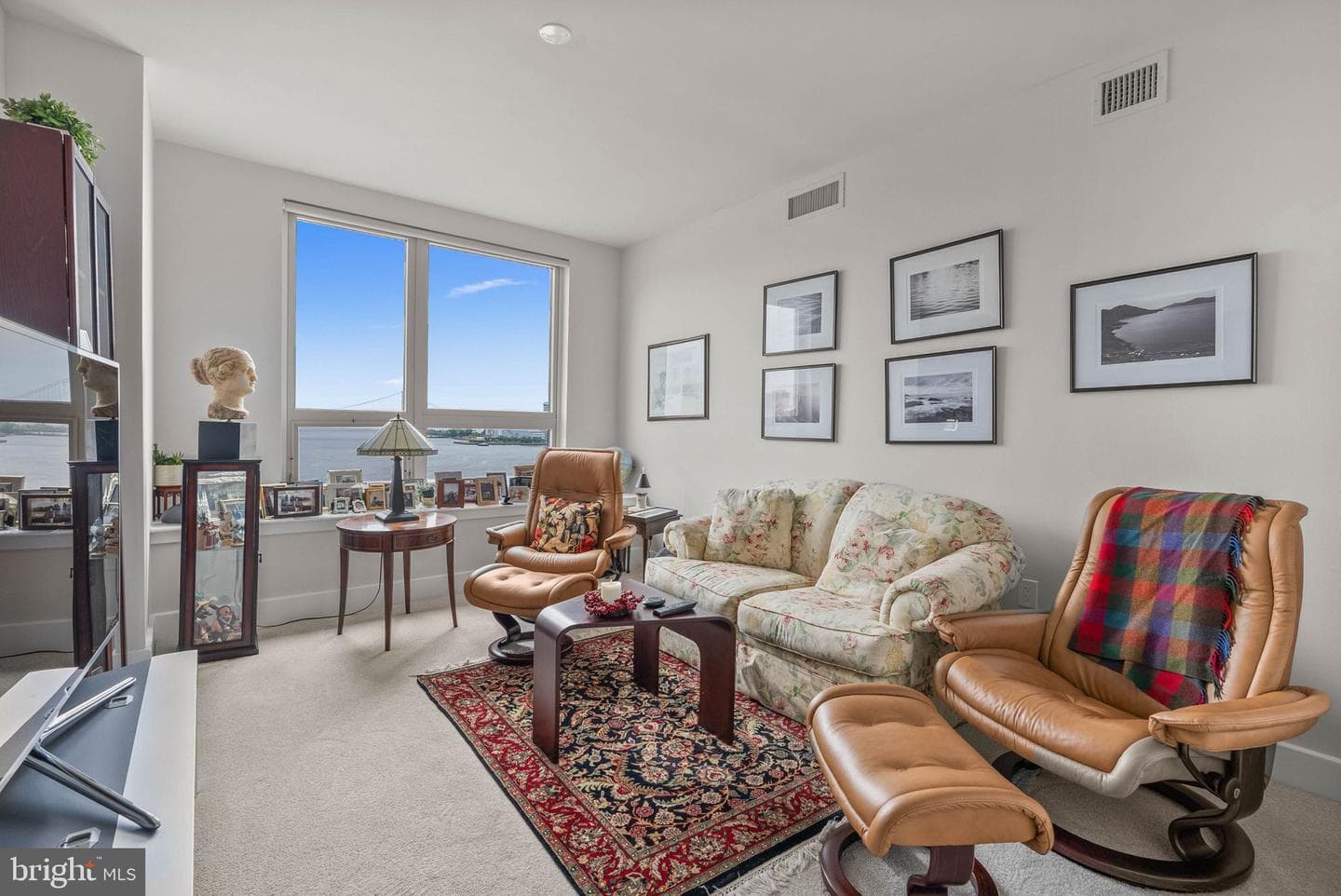 717 S Columbus Boulevard #1416 photo 18