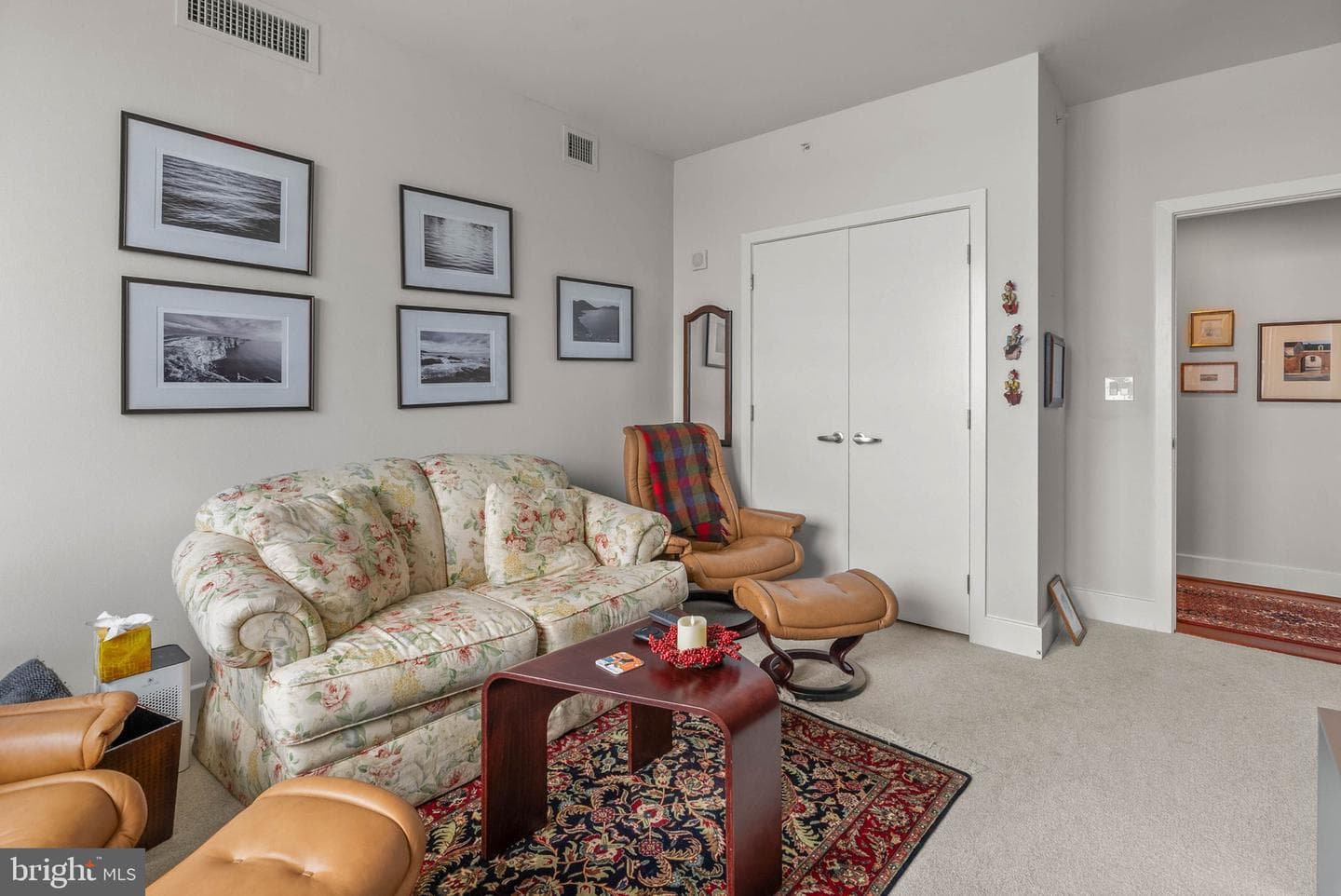 717 S Columbus Boulevard #1416 photo 19