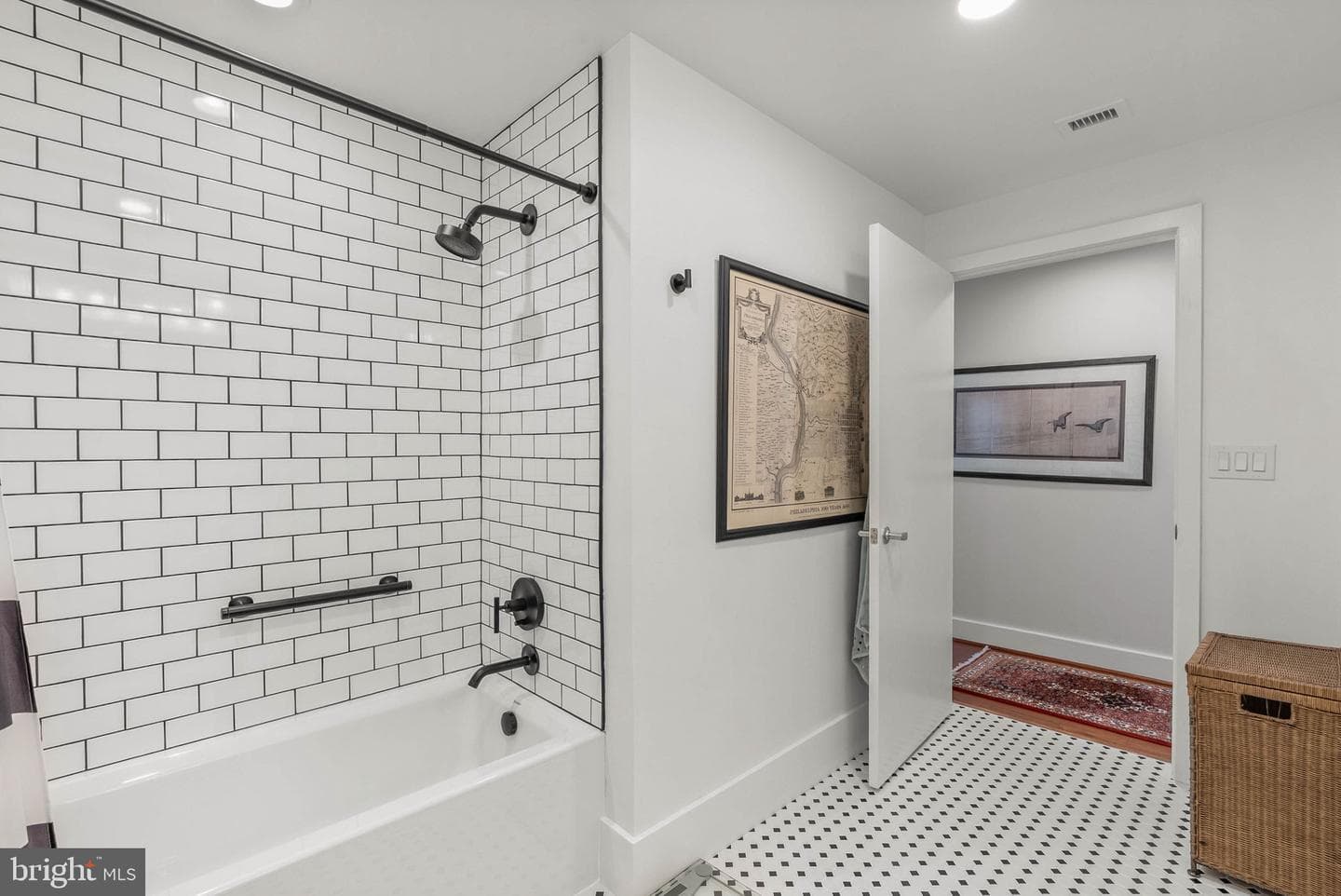717 S Columbus Boulevard #1416 photo 26