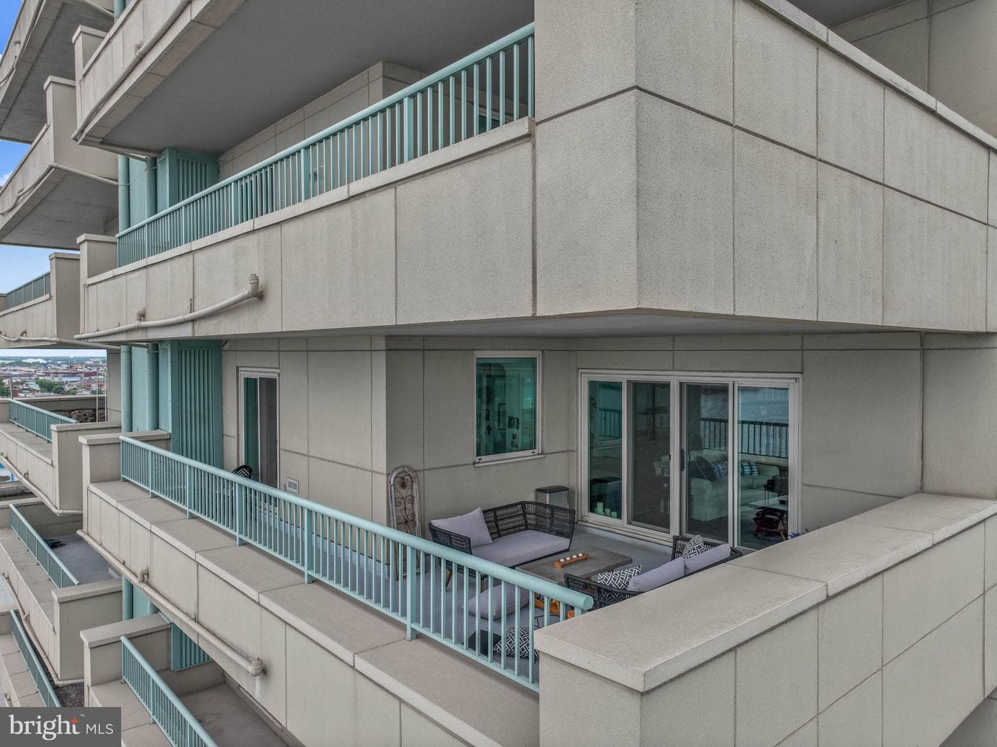 717 S Columbus Boulevard #1416 photo 39