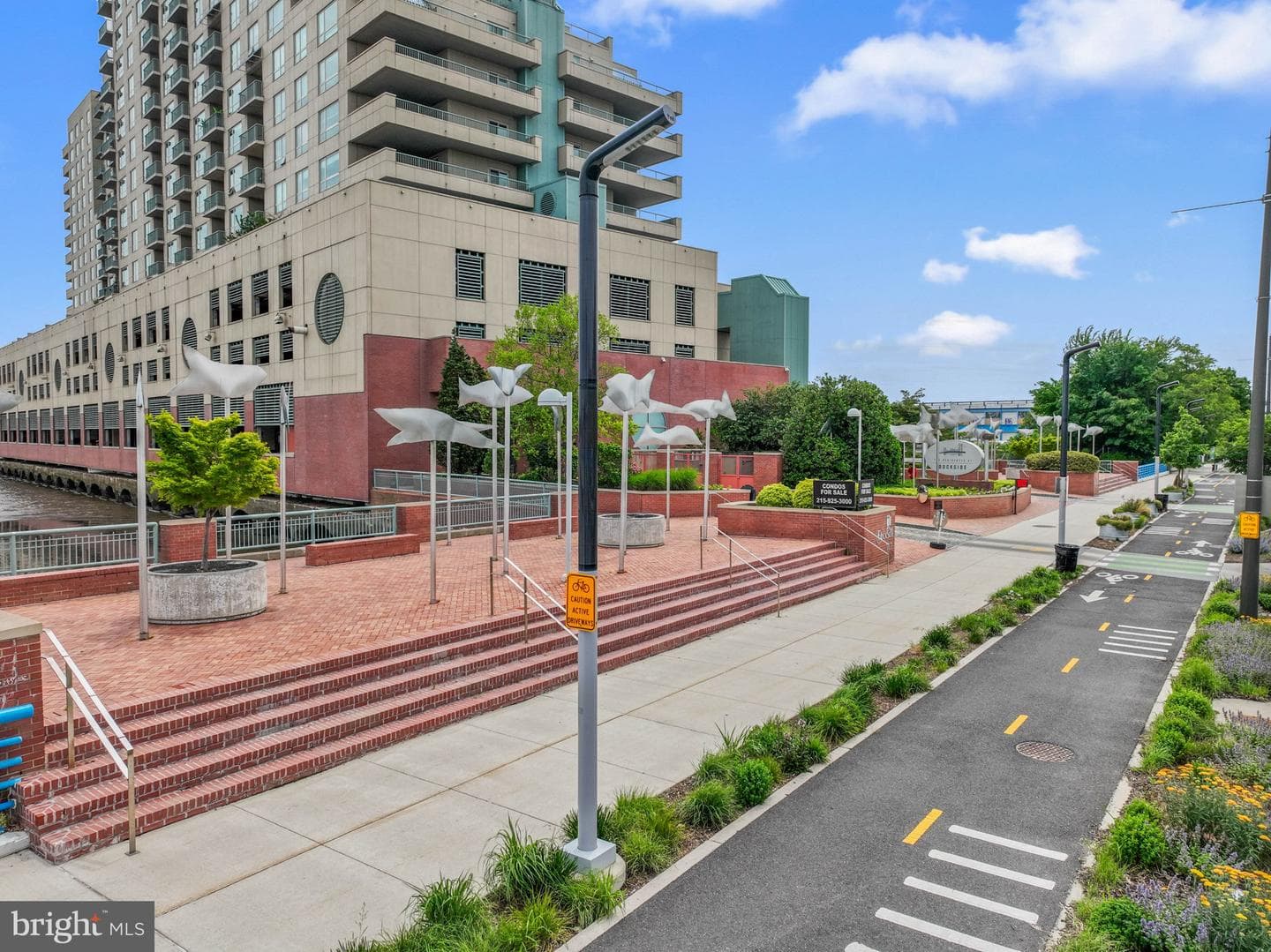 717 S Columbus Boulevard #1416 photo 43