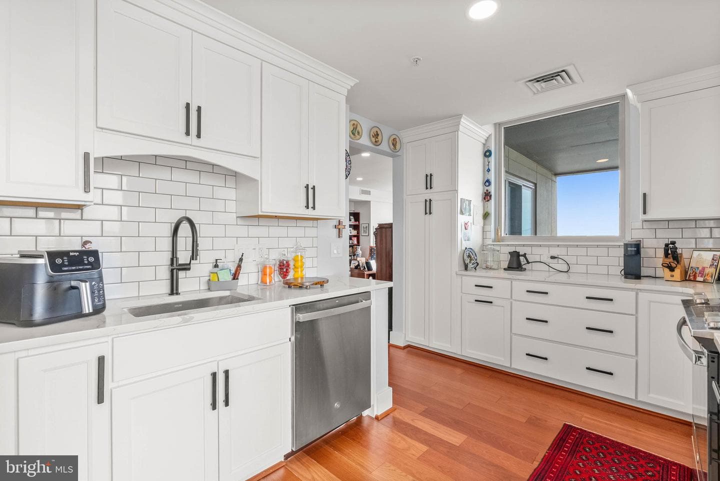 717 S Columbus Boulevard #1416 photo 9