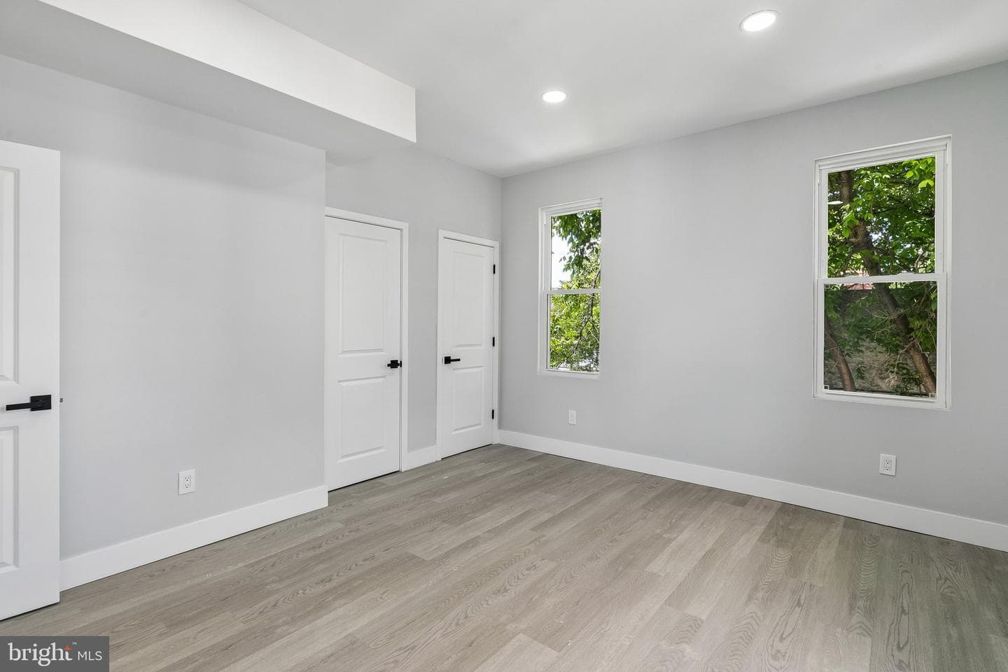6506 N Park Avenue photo 21