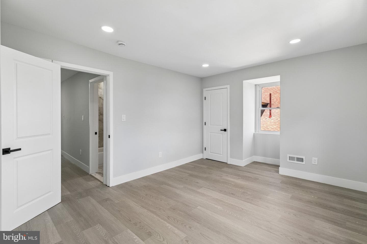 6506 N Park Avenue photo 39