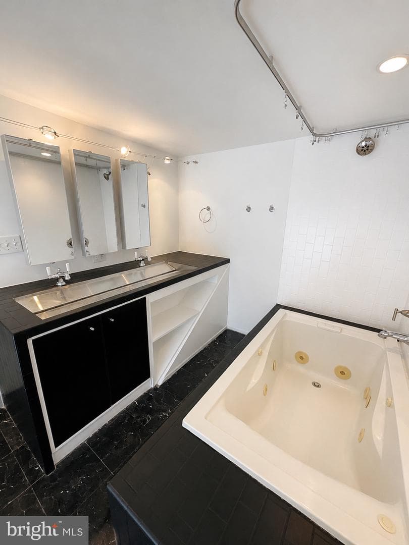 1345 E Berks Street photo 13