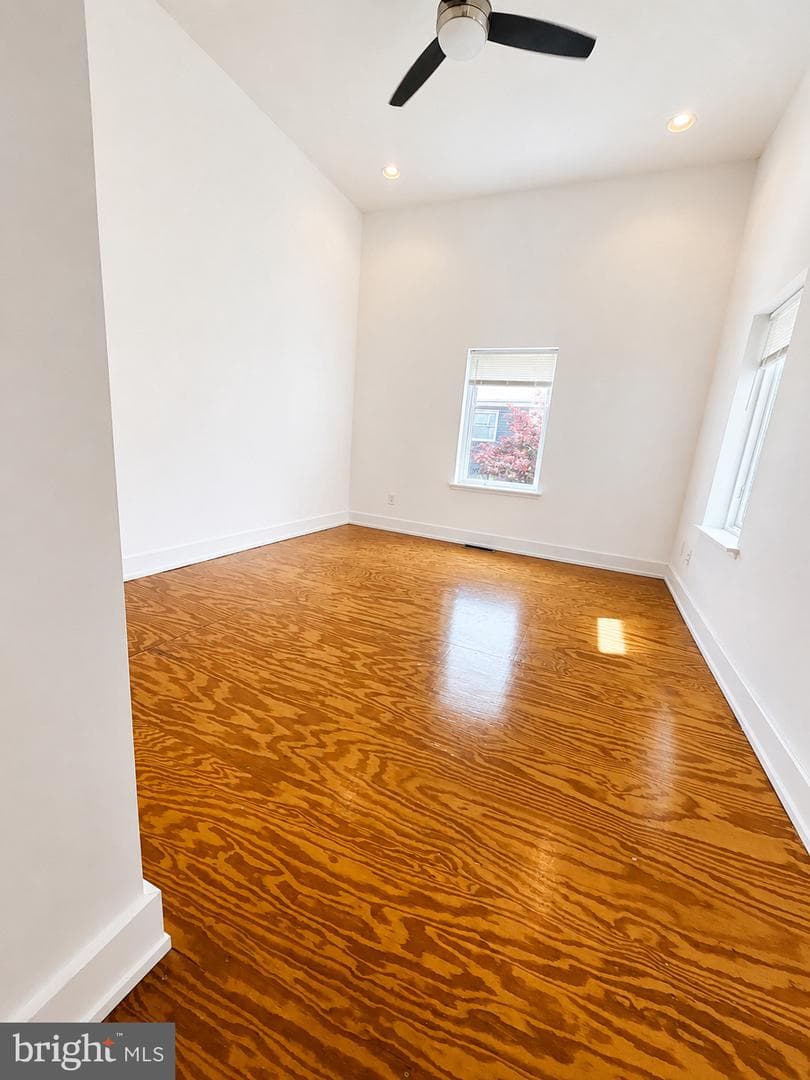 1345 E Berks Street photo 21