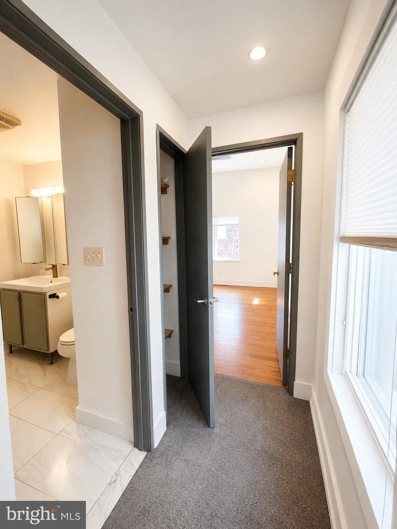 1345 E Berks Street photo 30