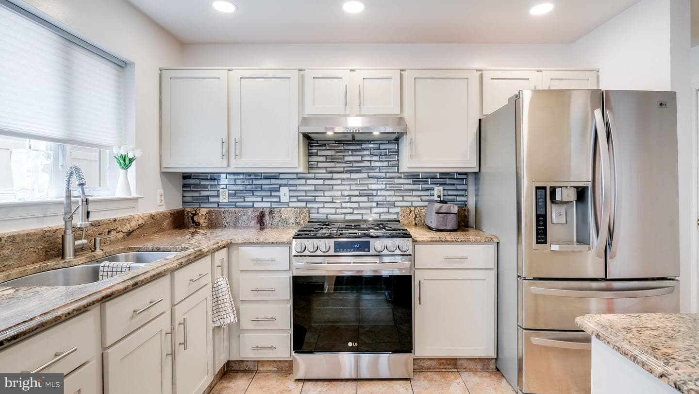 1811 N Franklin Street photo 12
