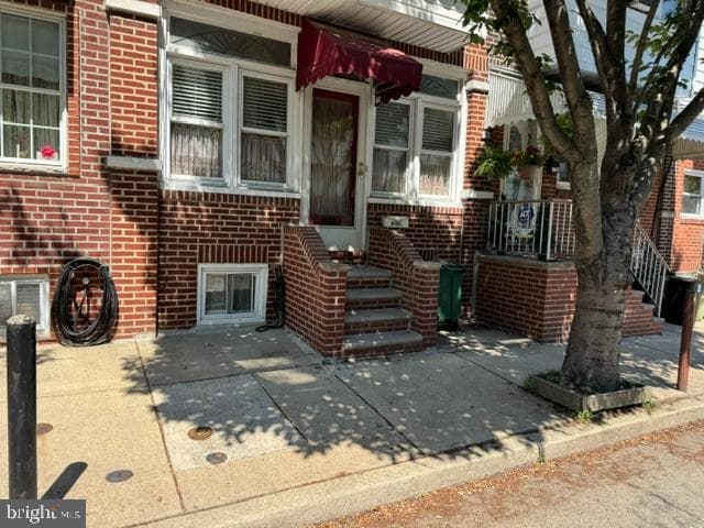 2834 S Franklin Street photo 2