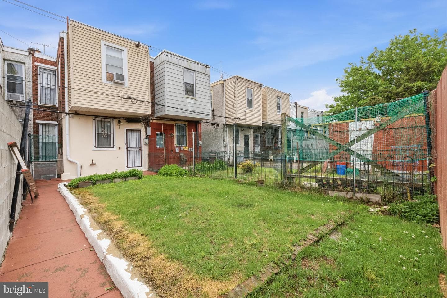 213 W Duncannon Avenue photo 27