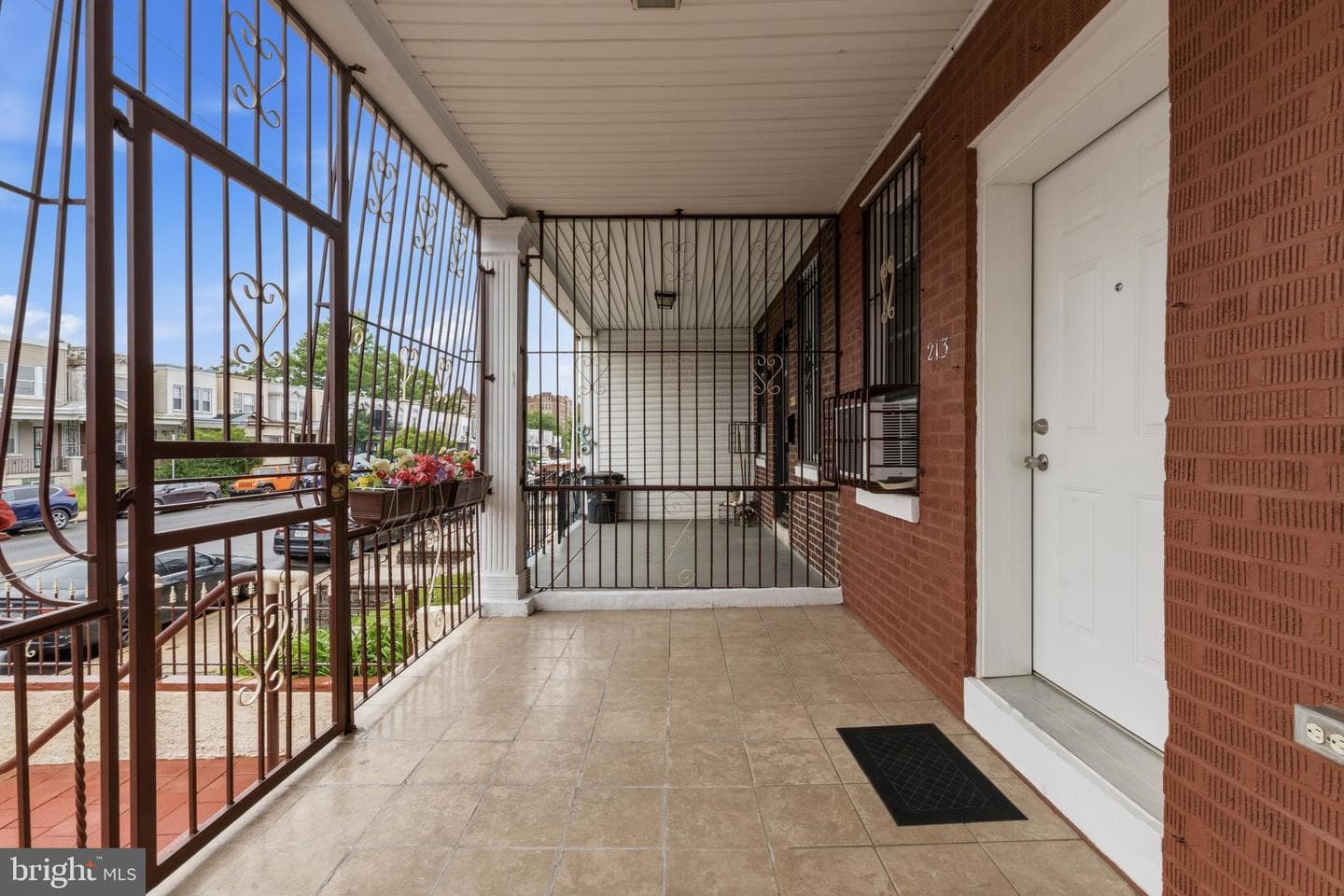213 W Duncannon Avenue photo 4