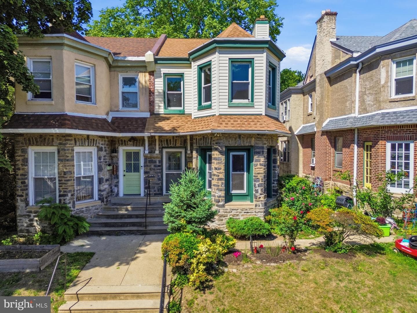 6211 Wayne Avenue photo 4