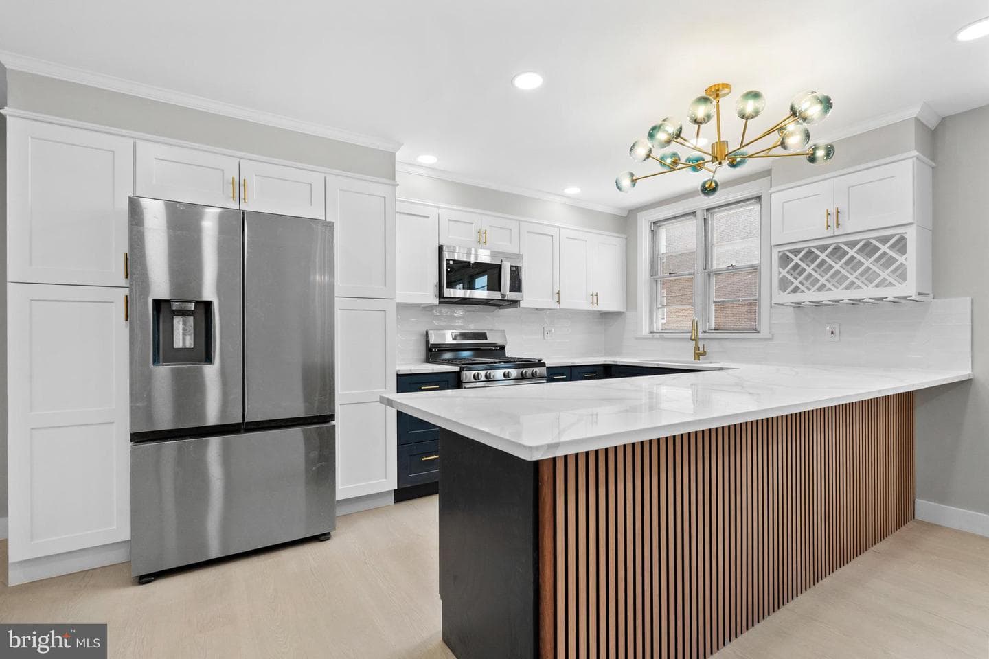 6908 Roosevelt Boulevard photo 10