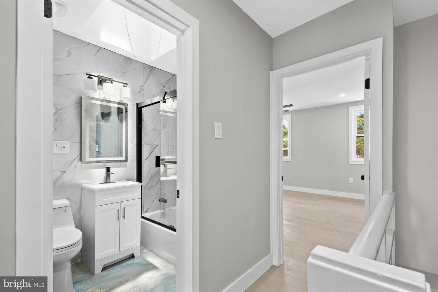6908 Roosevelt Boulevard photo 19