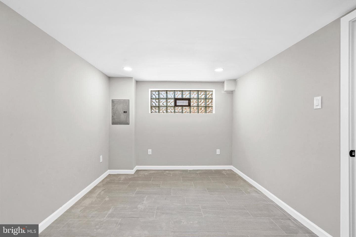 6908 Roosevelt Boulevard photo 33