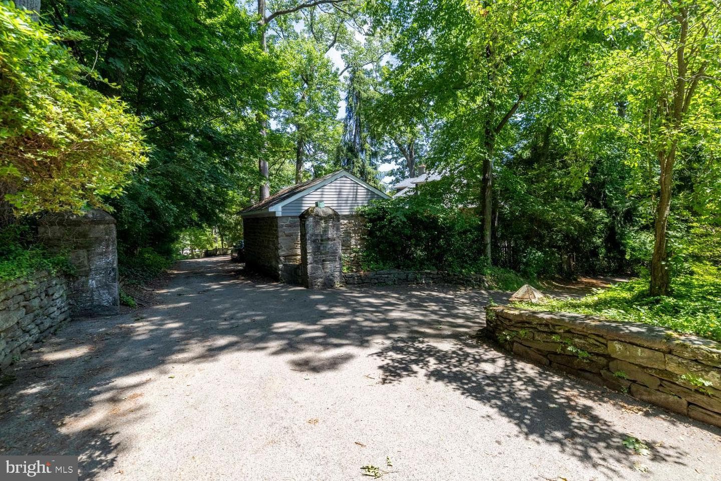 601 W Hortter Street photo 65