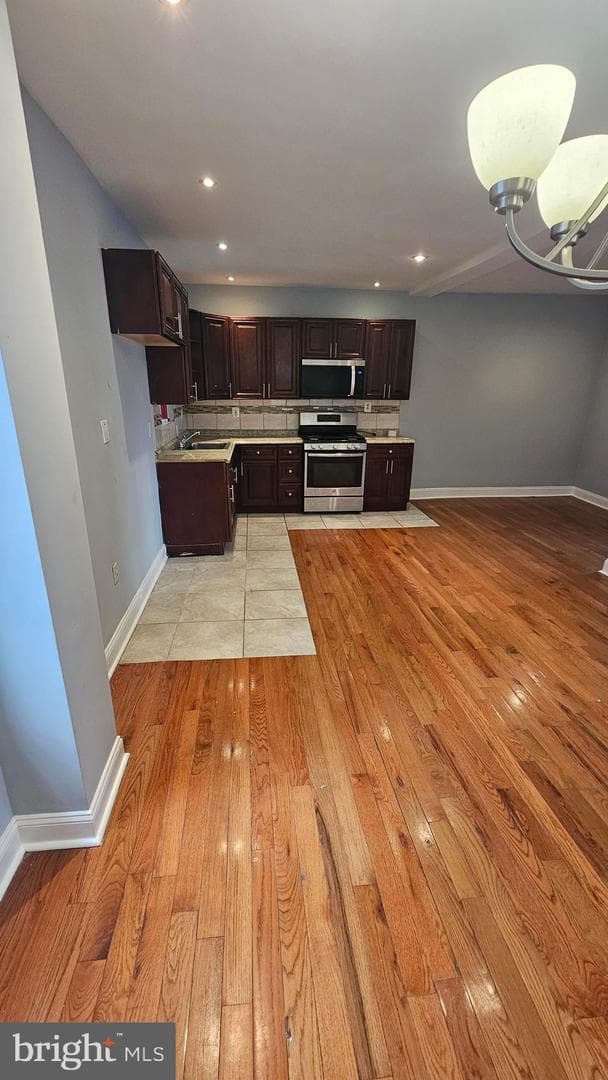 4124 Longshore Ave photo 9