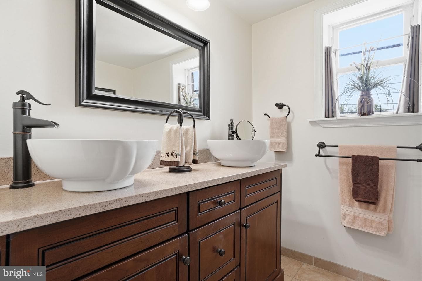 2655 S Bouvier Street photo 16