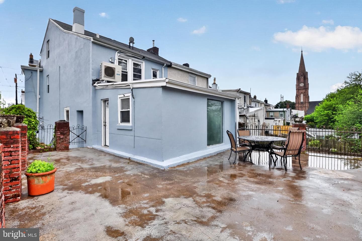 182 Dupont St photo 21