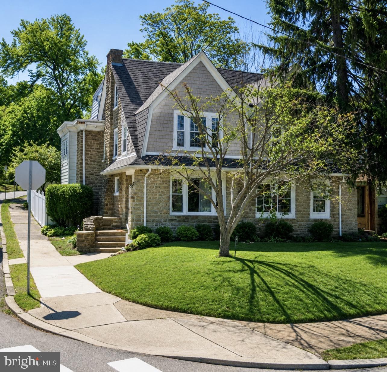 7031 Lincoln Drive, Philadelphia