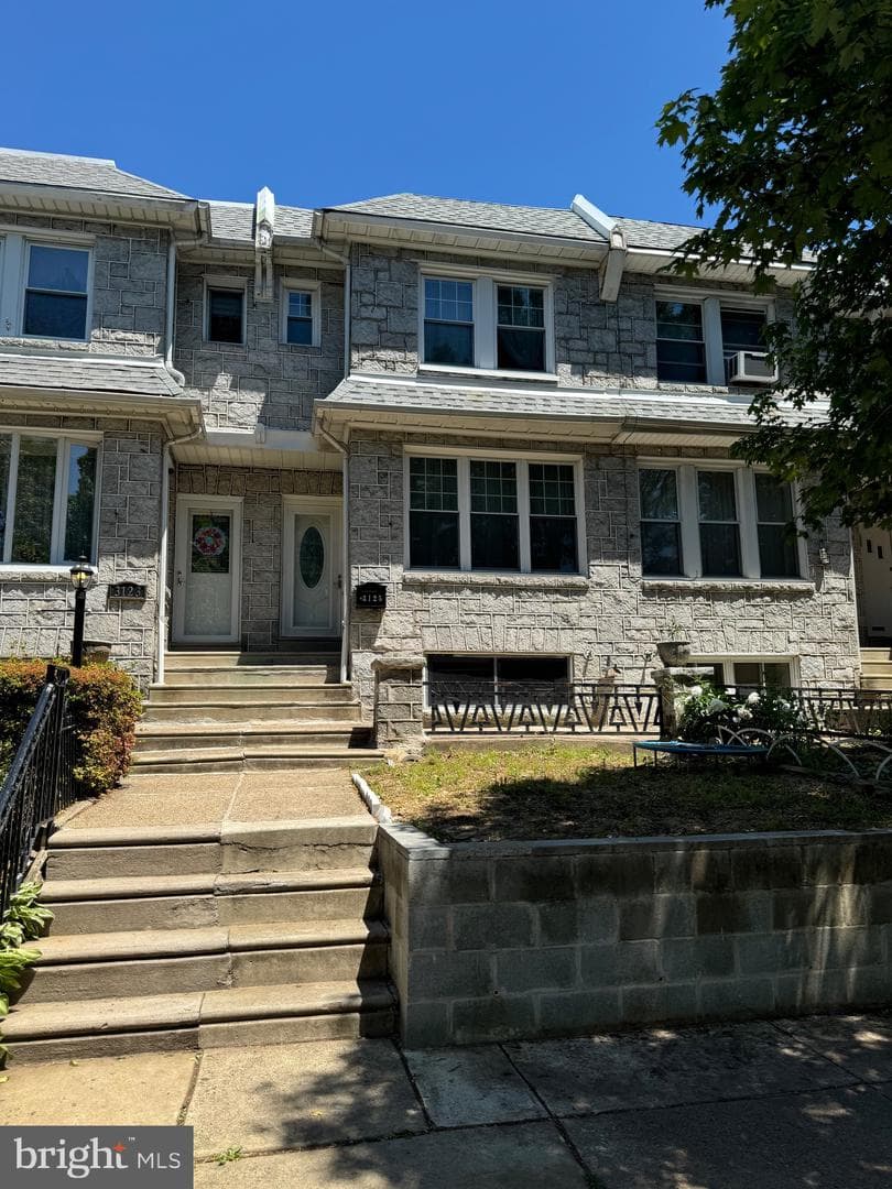 3125 Magee Avenue, Philadelphia