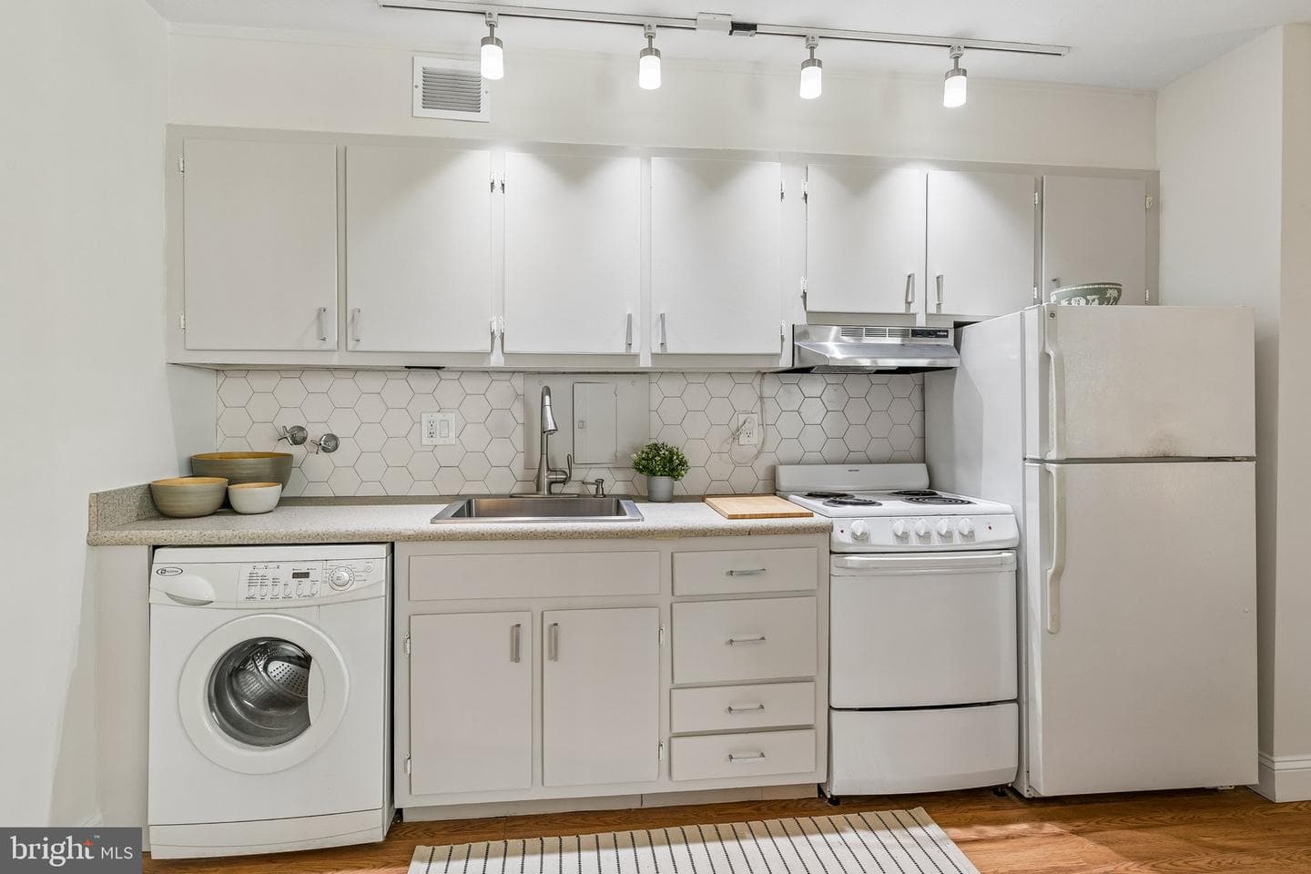 1900 John F Kennedy Blvd # 723 photo 4