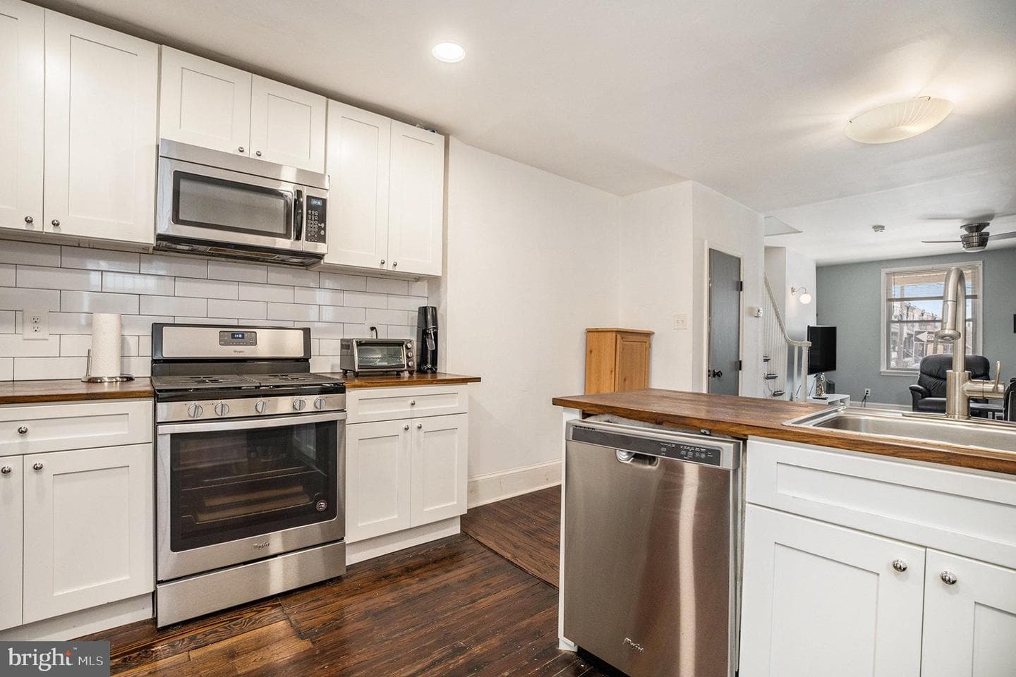 2135 Mifflin Street photo 8