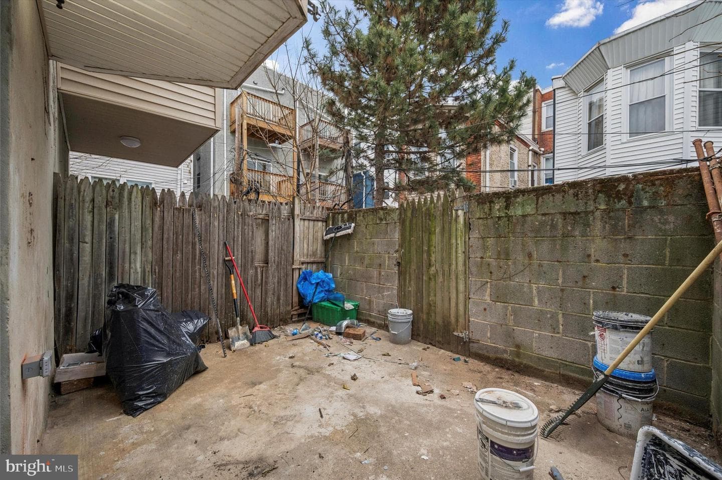 1213 N Ringgold Street photo 15