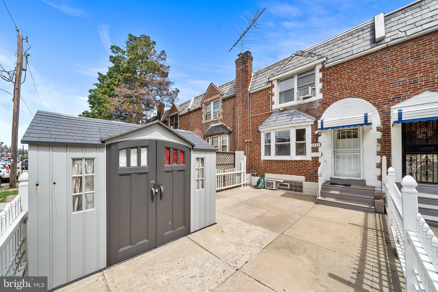 1531 Benner Street photo 3