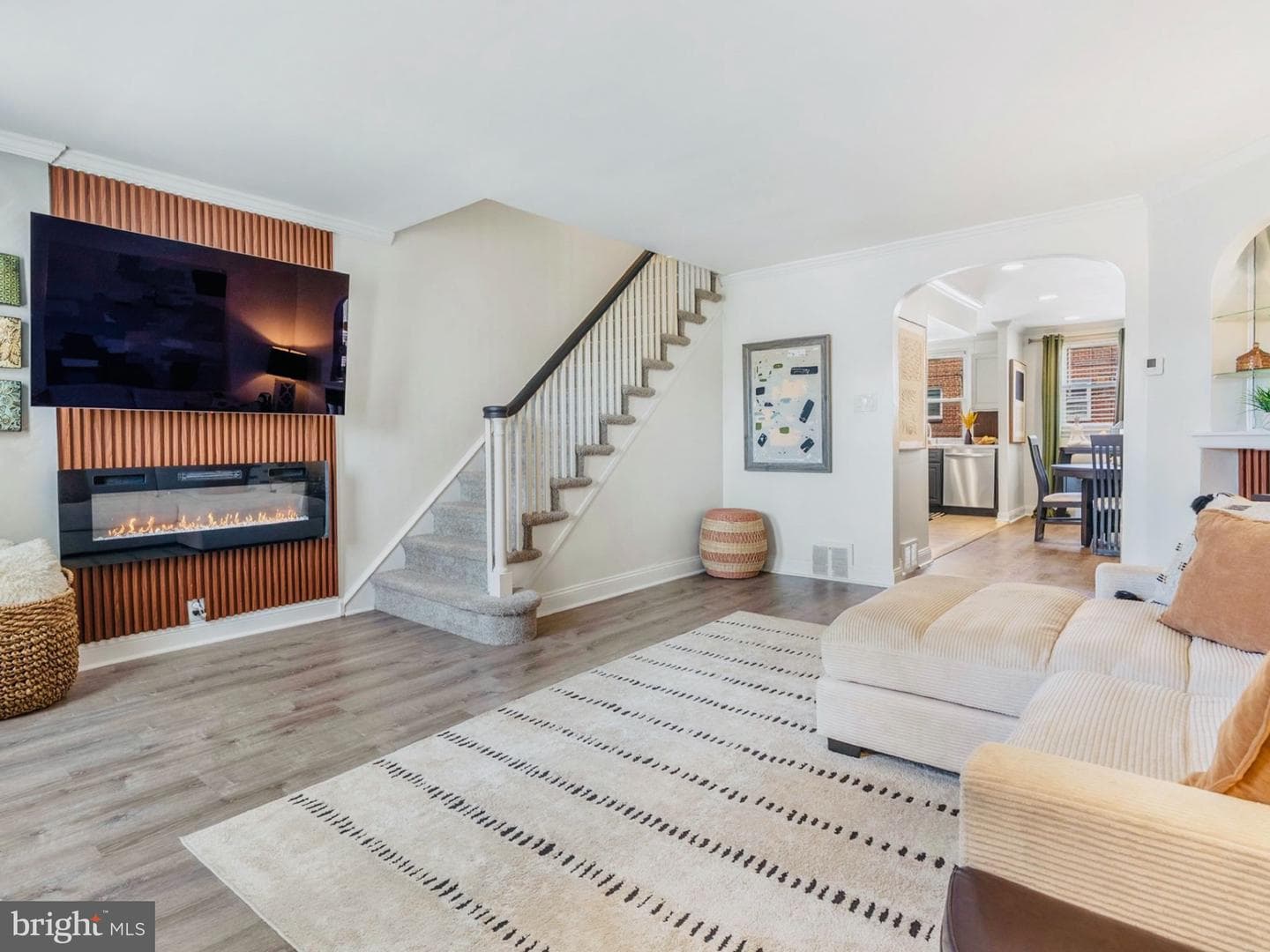 1151 E Dorset Street photo 8