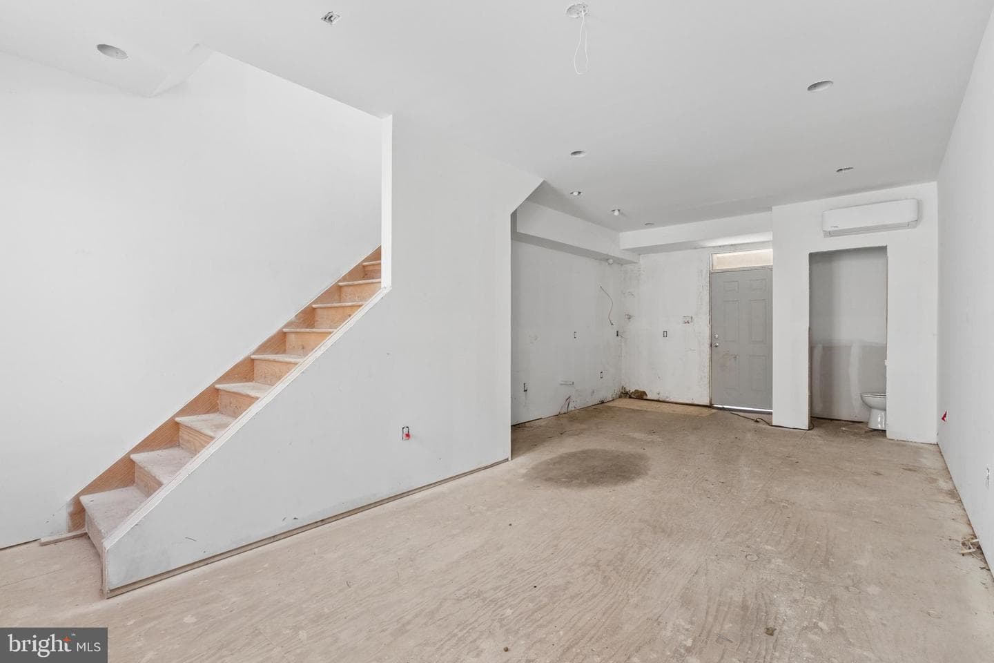 1328 N Marston Street photo 28