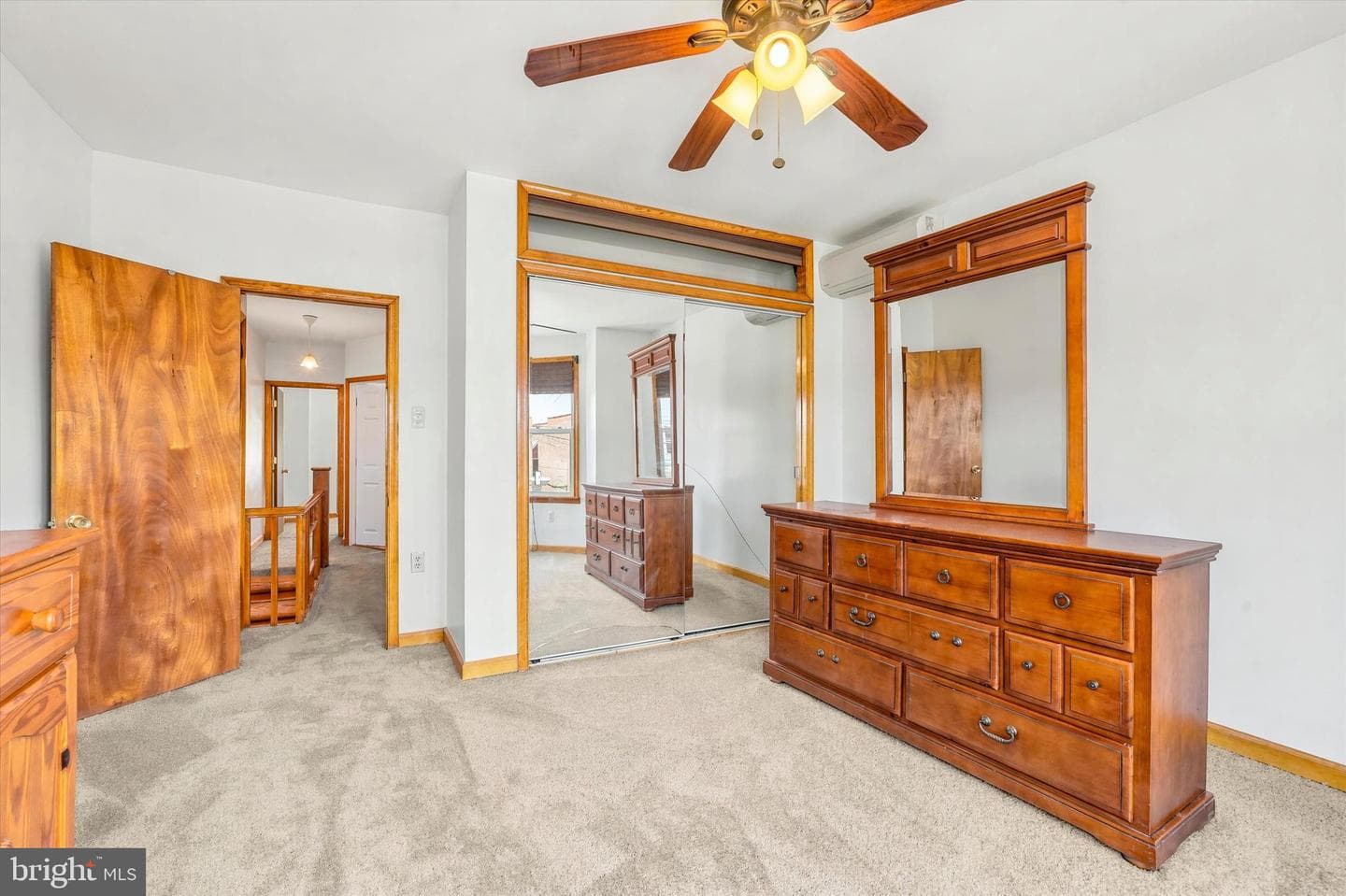 2632 E Ontario Street photo 21