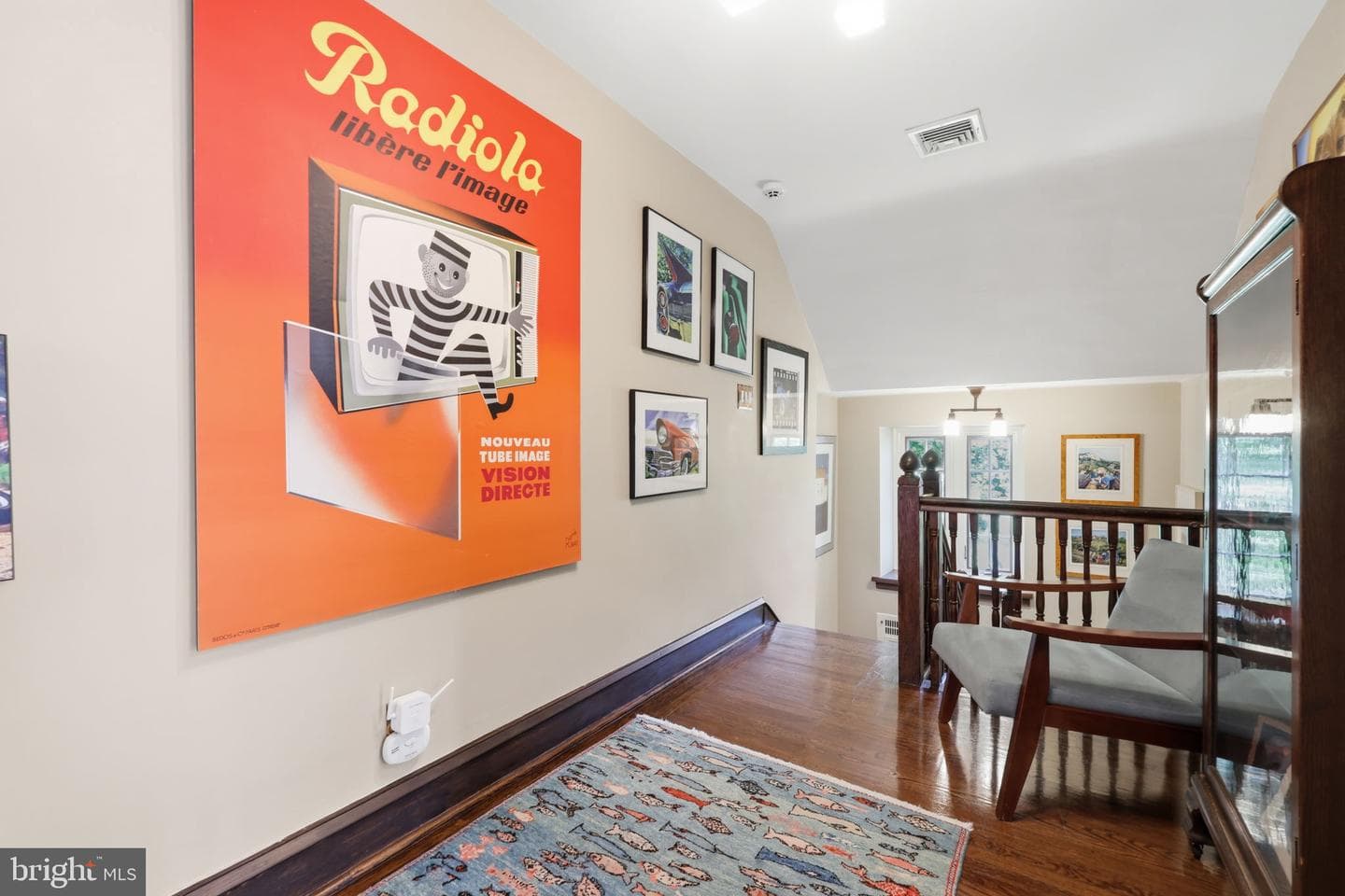 509 E Roumfort Road photo 38