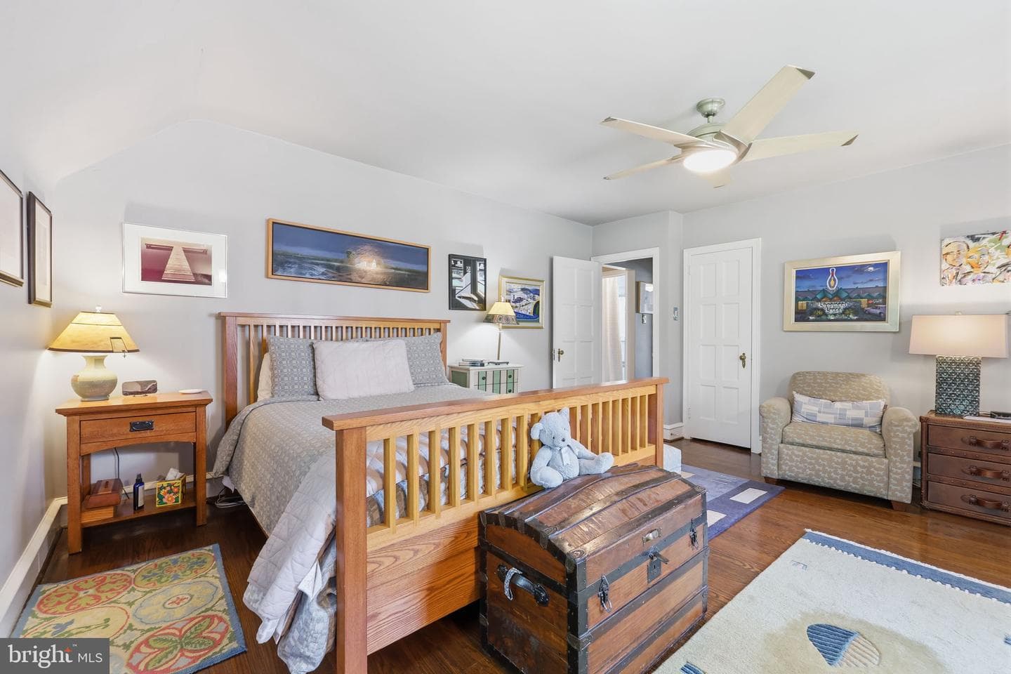 509 E Roumfort Road photo 42